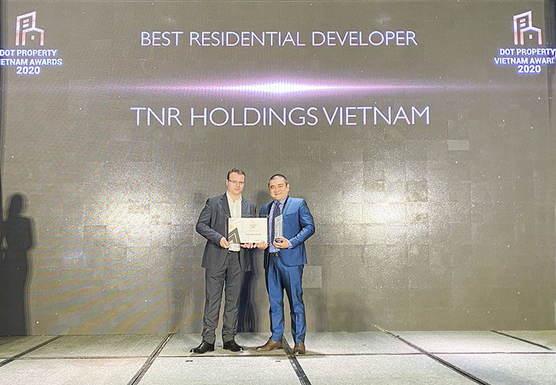 giải thưởng TNR Holdings Việt Nam -2