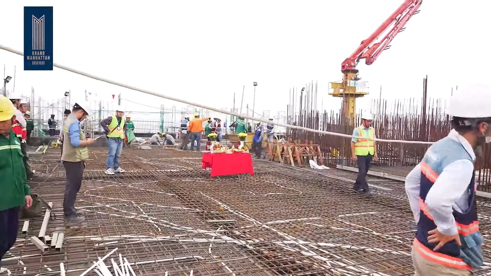 tiến độ The Grand Manhattan