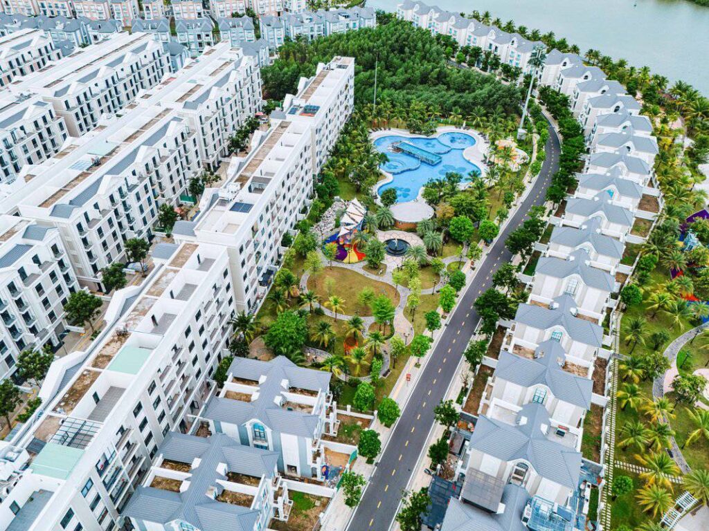 Hình ảnh tiến độ Vinhomes Grand Park