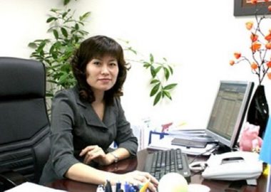 Bà Phạm Thuý Hằng -2