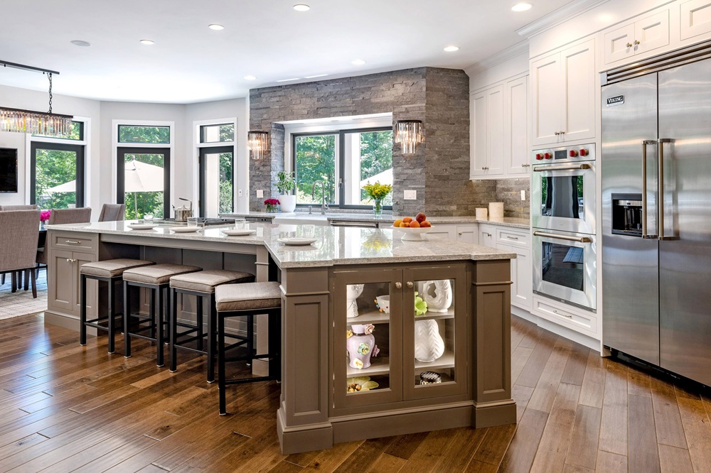 1982 hợp hướng nào