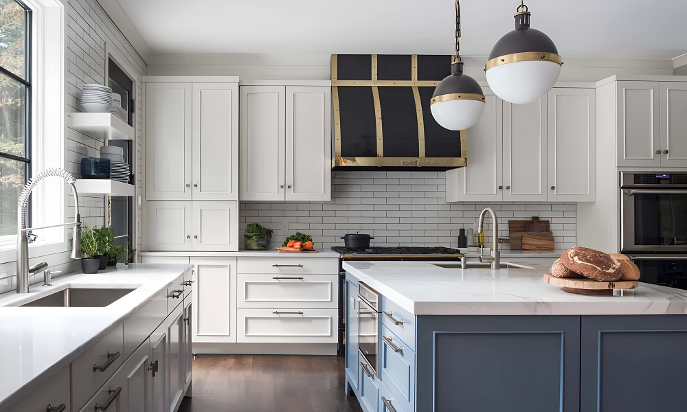 1983 hợp hướng nào