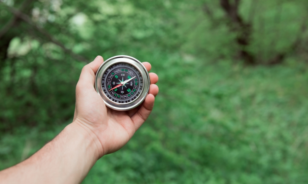 la bàn đo hướng nhà