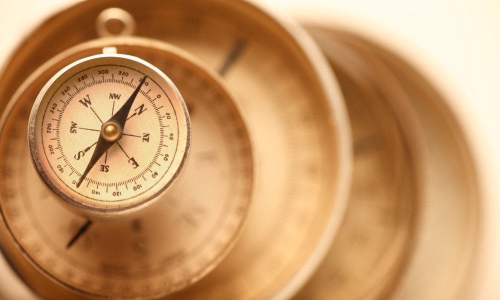 la bàn đo hướng nhà